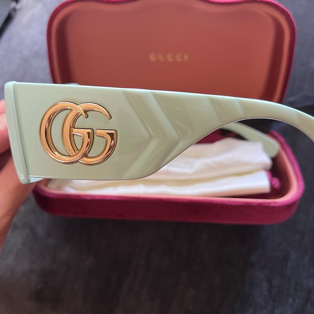 Gucci Mint Green Rectangular Sunglasses With Gold… - image 4